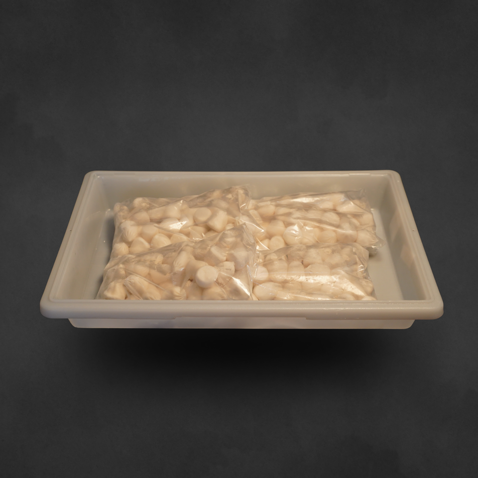 Egg Custard Crystal Dumpling / 奶皇水晶包